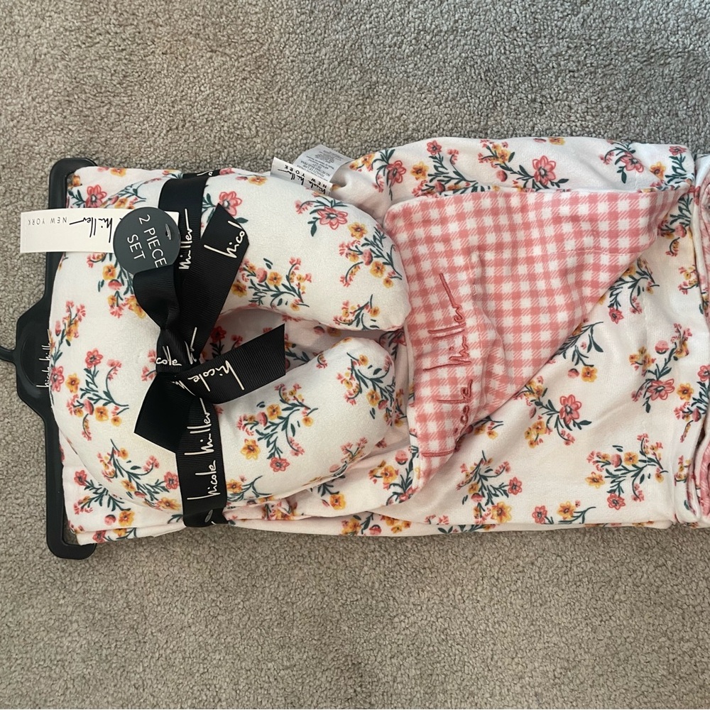 Nicole Miller Floral and Gingham Blanket and Neck pillow